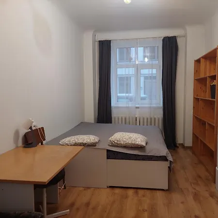 Comfy With 2 Bedrooms 公寓